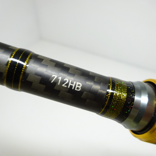 12ブレイゾン 712HB